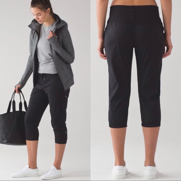 lululemon athletica Pants - lululemon Black Dance Studio Crop II Size 12